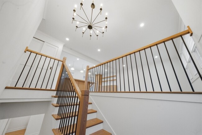 Photo - 2S245 Mayfield Ln