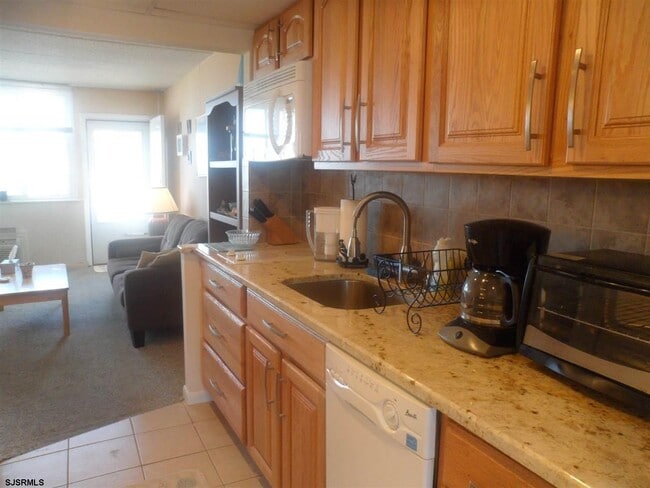 Photo - 5400 Boardwalk Unit 304