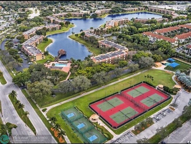 6423 Coral Lake Dr Unit 211