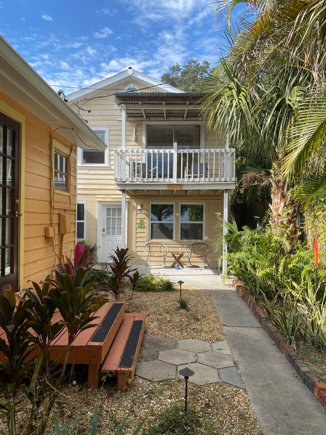 second floor deck faces Tampa Bay
