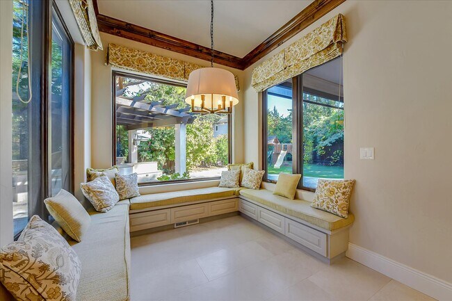 Photo - 1402 Lupton Ave