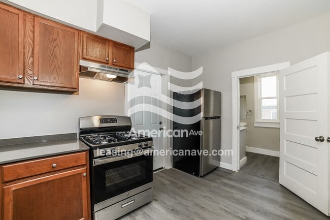 Photo - 1925 W Laura Ave