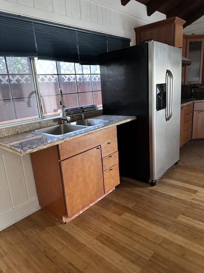 Photo - 2212 Gramercy Ave