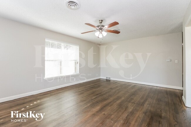 Photo - 3500 Creston Ave