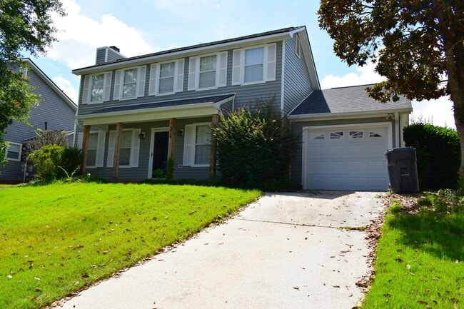 Photo - 334 Lamplighter Ln