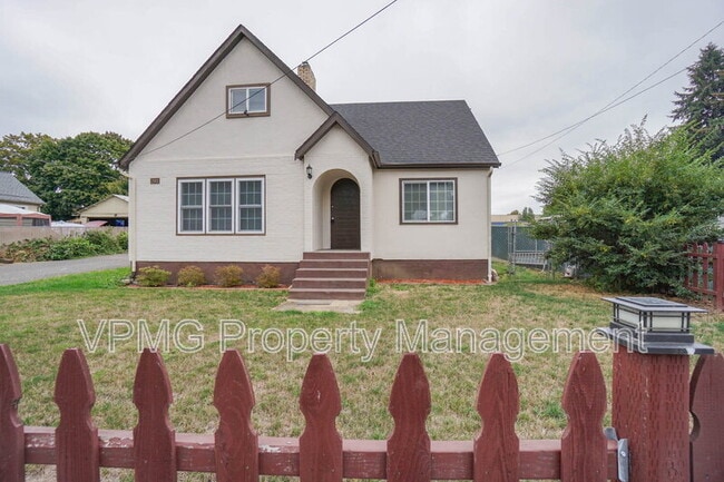 Building Photo - 2901 Fruit Valley Rd