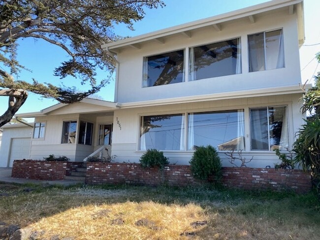 Building Photo - 1051 Shell Ave