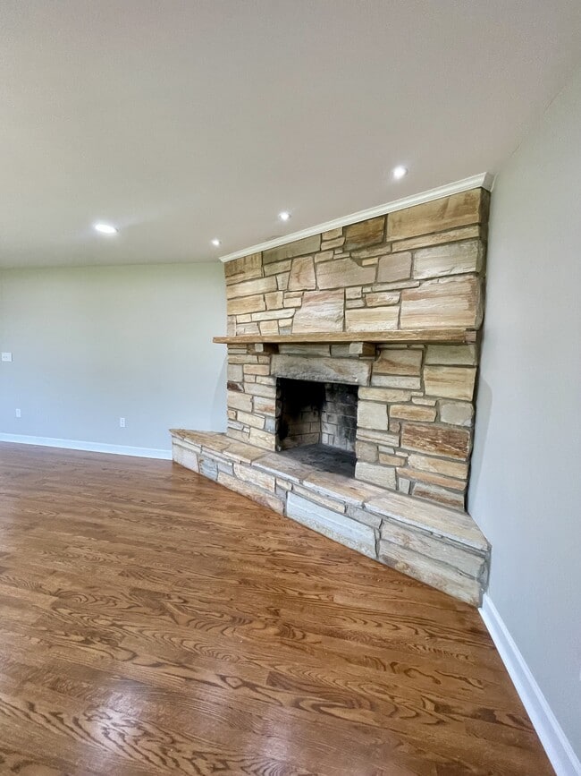 Photo - 63 Shelor Dr