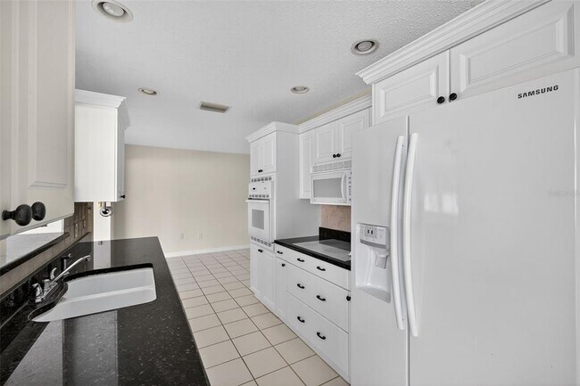 Photo - 4300 50th Pl S