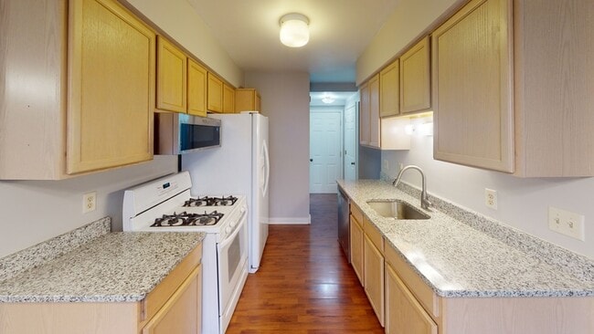 Photo - 3044 Forest Creek Ct