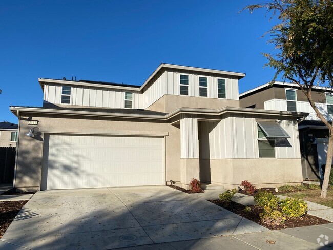 Building Photo - BEAUTIFUL HOME NORTH MERCED 4 BED 3 BATH