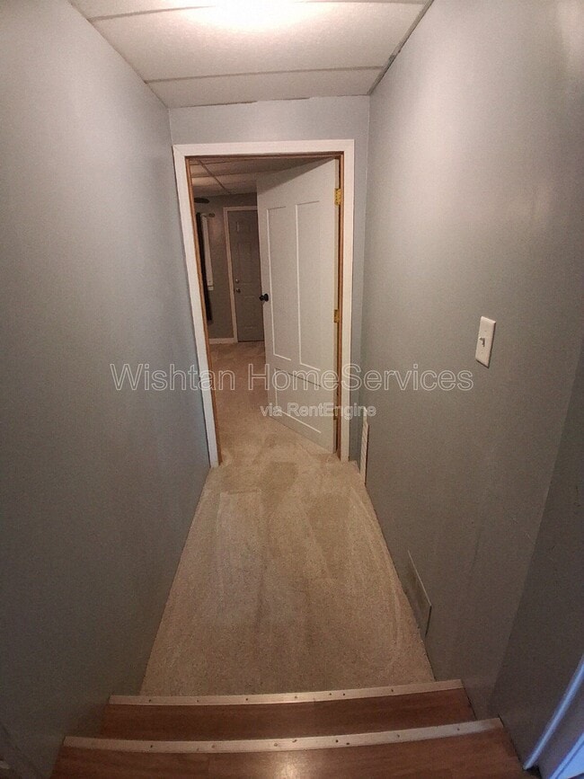 Photo - 701 N E St