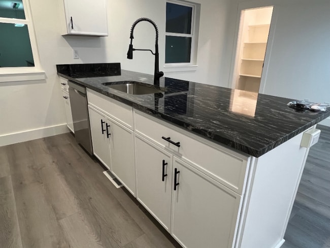 Photo - 118 Cowcatcher Loop