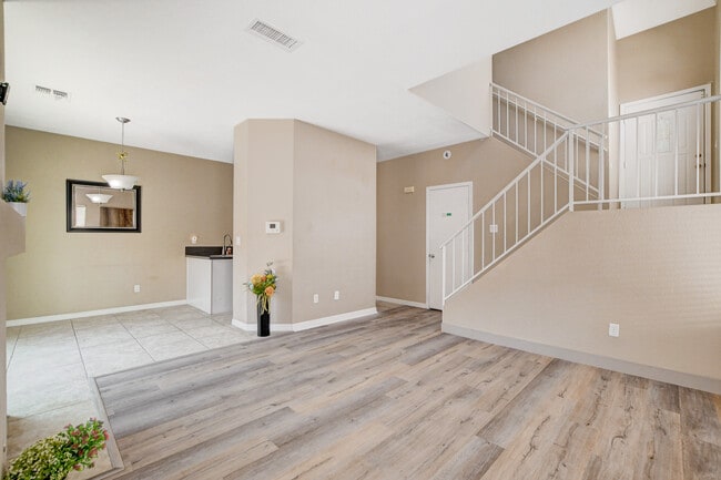 Photo - 1661 Cloister Ave Townhome