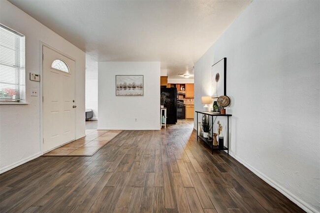 2124 Marshall Dr