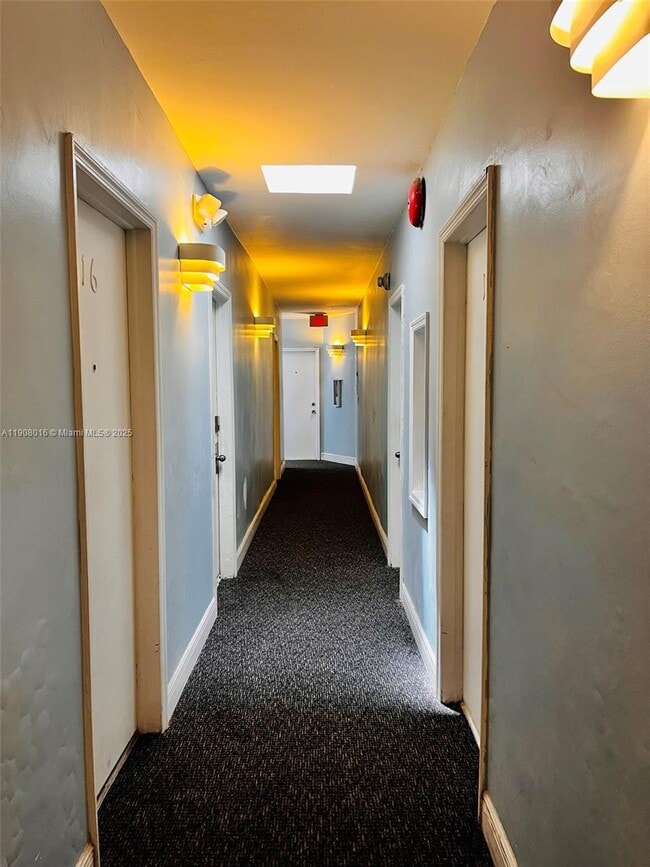 Photo - 1455 Michigan Ave Unidad 15