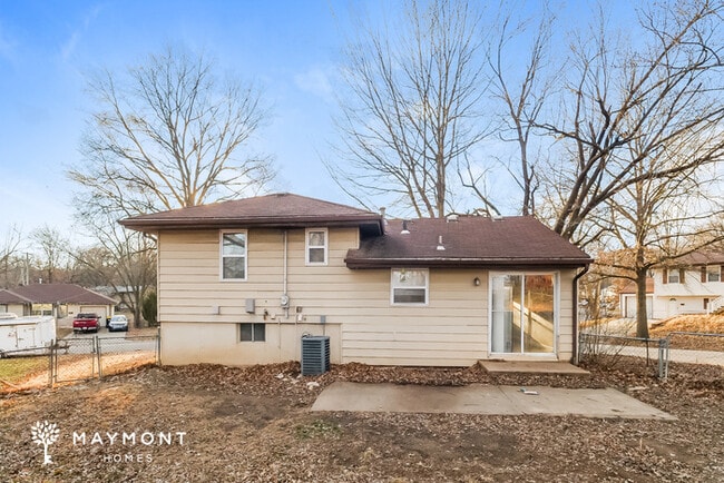 Photo - 8200 NE 51st St