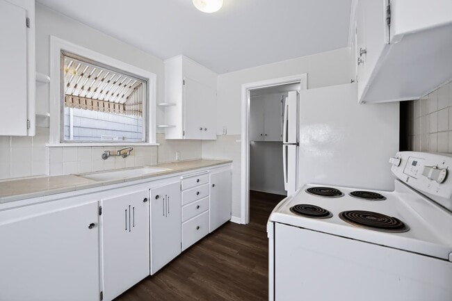 Photo - 2015 S Edmunds St