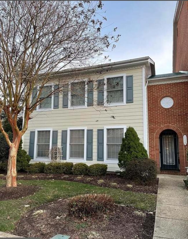 Photo - 548 Quince Ct Townhome