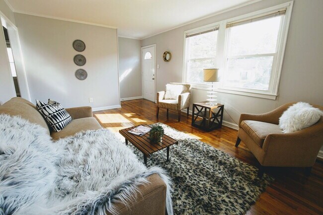 Photo - 3907 Peyton Ave