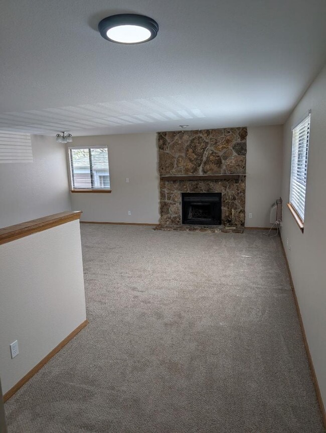 Photo - 139 S Zang Way