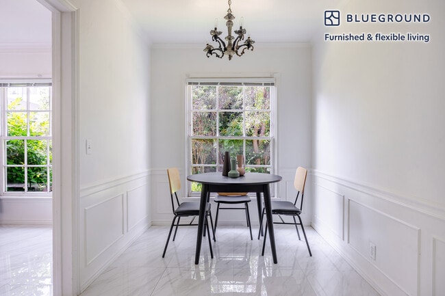 Photo - 136 S Roxbury Dr Unidad FL1-ID1364