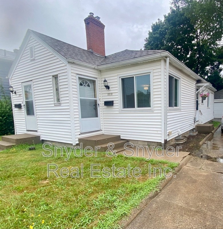 Photo - 1093 N Main St