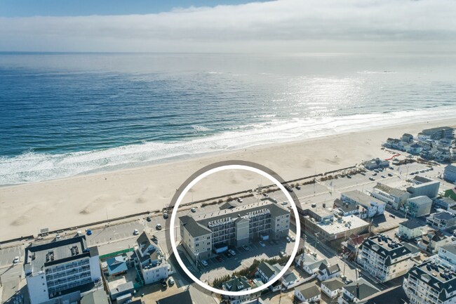 83 Ocean Blvd