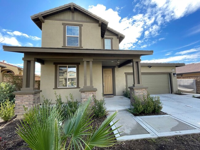 Spacious & Modern Home in Jurupa Valley! - Spacious & Modern Home in Jurupa Valley!