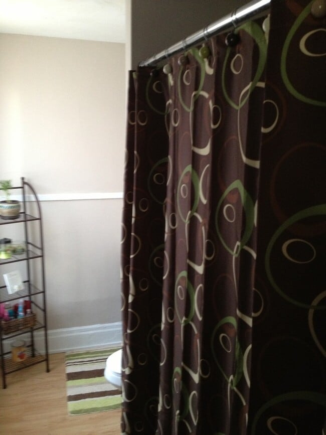 Photo - 986 E Warrington Ave Unit Top (Apt 2)