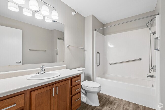 1 habitación, 1 baño - 787 pies cuadrados - Baño