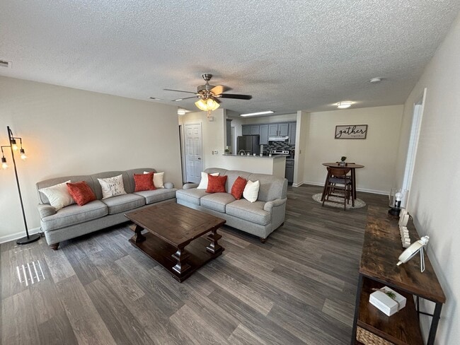 Photo - Patriots Crossing