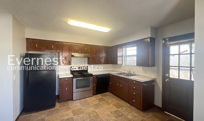 Photo - 2356 S Crysler Ave