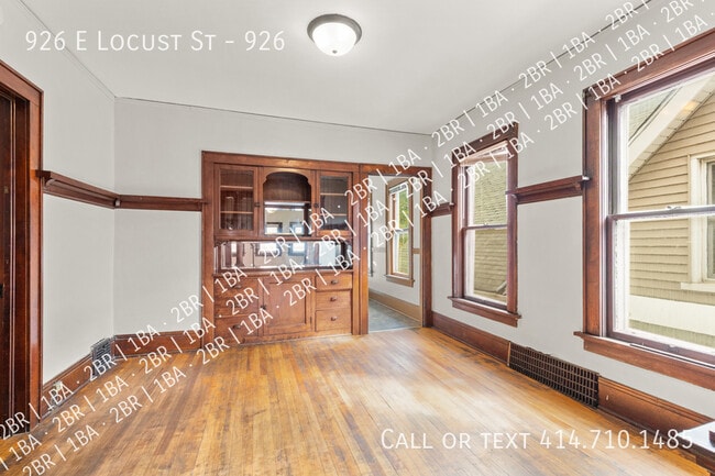 Building Photo - 926 E Locust St Unit 926 Rental