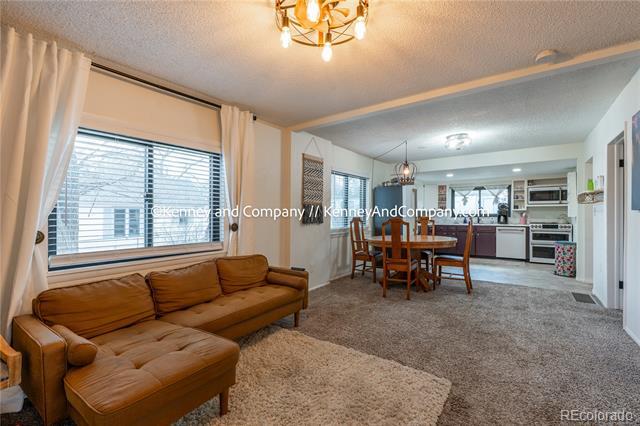 Photo - 2529 Bott Ave