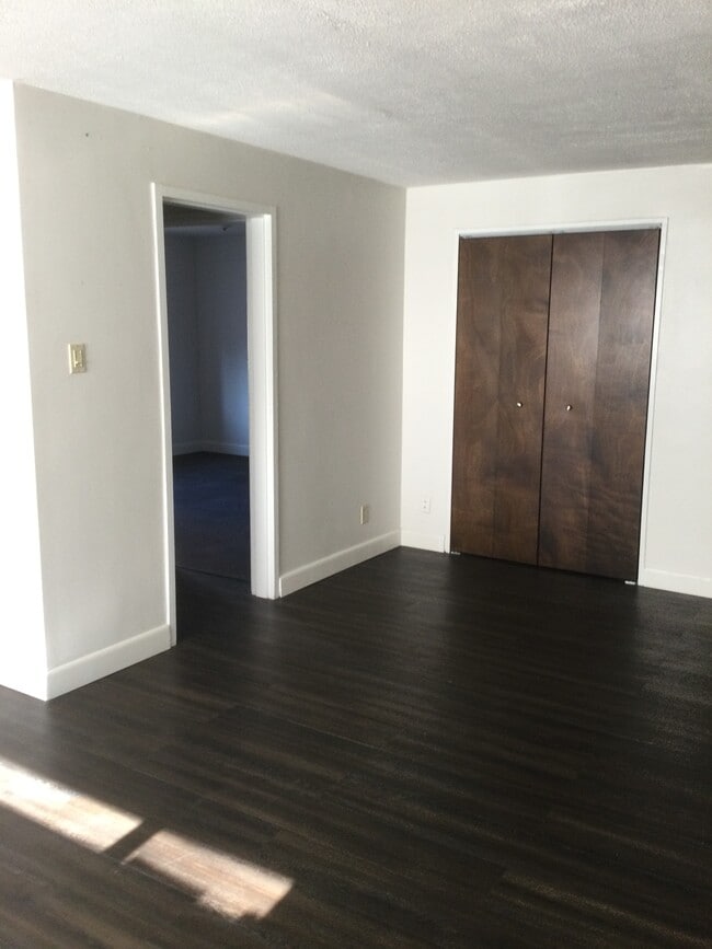 Photo - 5237 Fifth Ave Unit B1