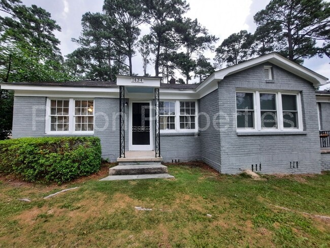 Building Photo - 1432-1434 Sunnyside Drive - Outside CoC - R13908-02-09 Unit 1434 Sunnyside Drive