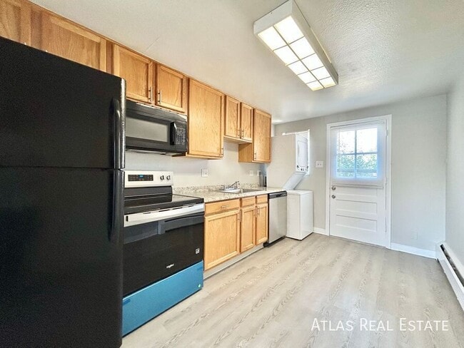 Photo - 2337 S Locust St Unit C