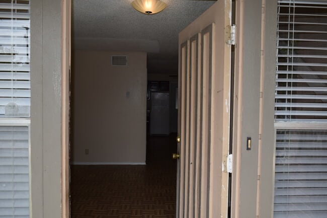 Photo - 10657 Starcrest Dr