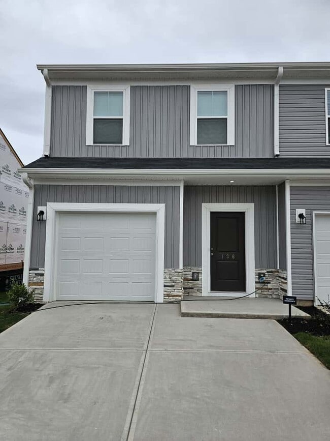 Photo - 136 Randwick Ln