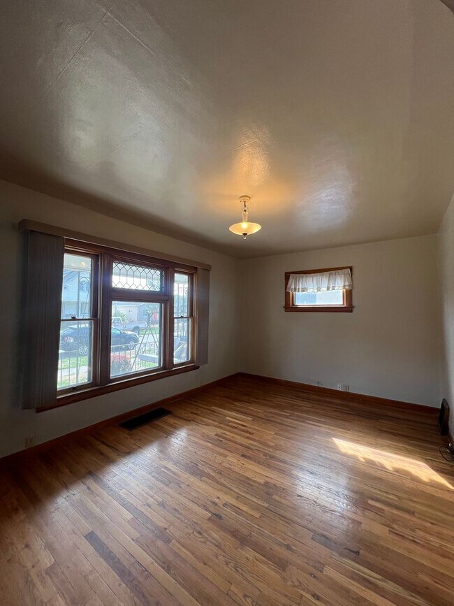 Photo - Charming 4 Bed 2 Bath in Gonzaga!!