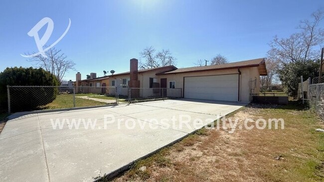 Photo - 15941 Vine St