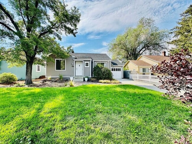Building Photo - 470 W Pueblo St Rental