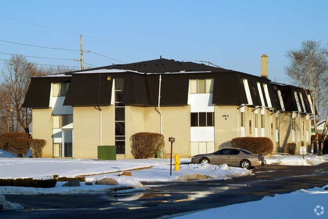 Photo - Cherry Hill Square