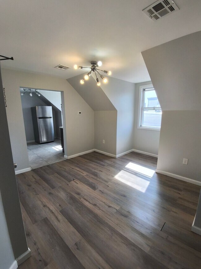 Photo - 223 Cator Ave Unidad 3