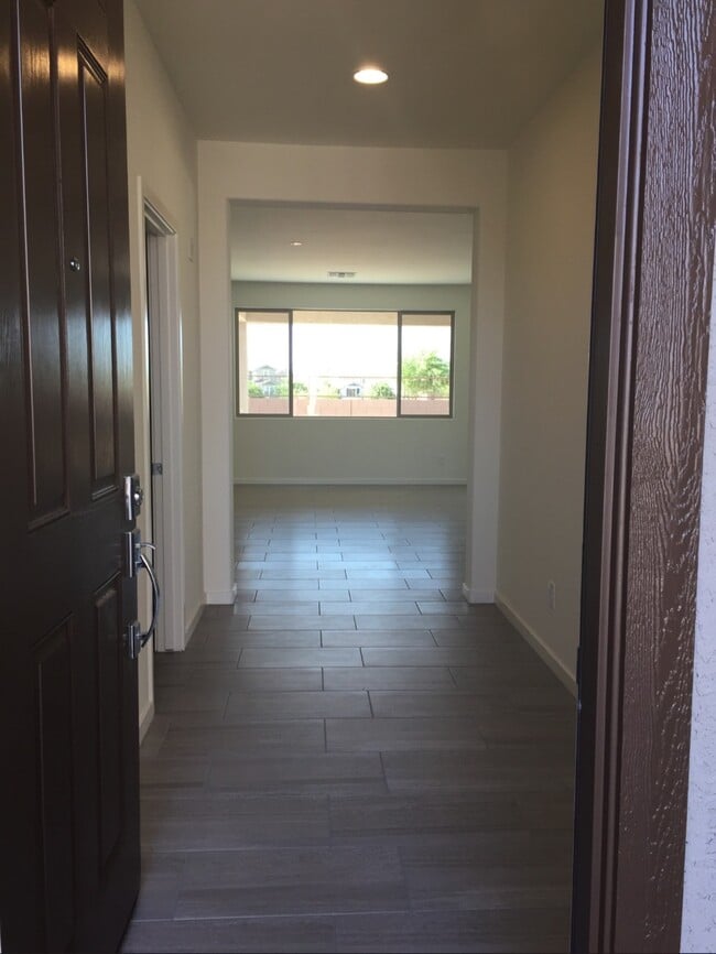 Photo - 3012 E Quenton St