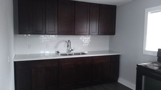 Photo - 2004 Gulfway Dr