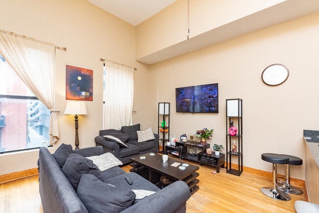 Photo - 842 W Adams St Unit 3