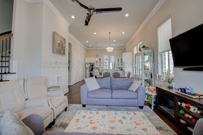 Photo - 9664 Knight Rd