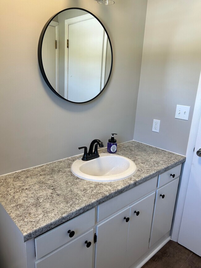 Photo - 520 30th Ave N